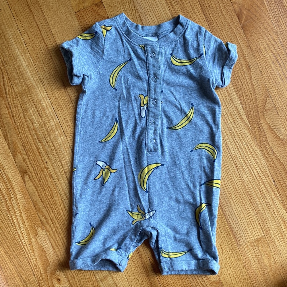 Hanna Andersson banana print, organic cotton romper with snap closures